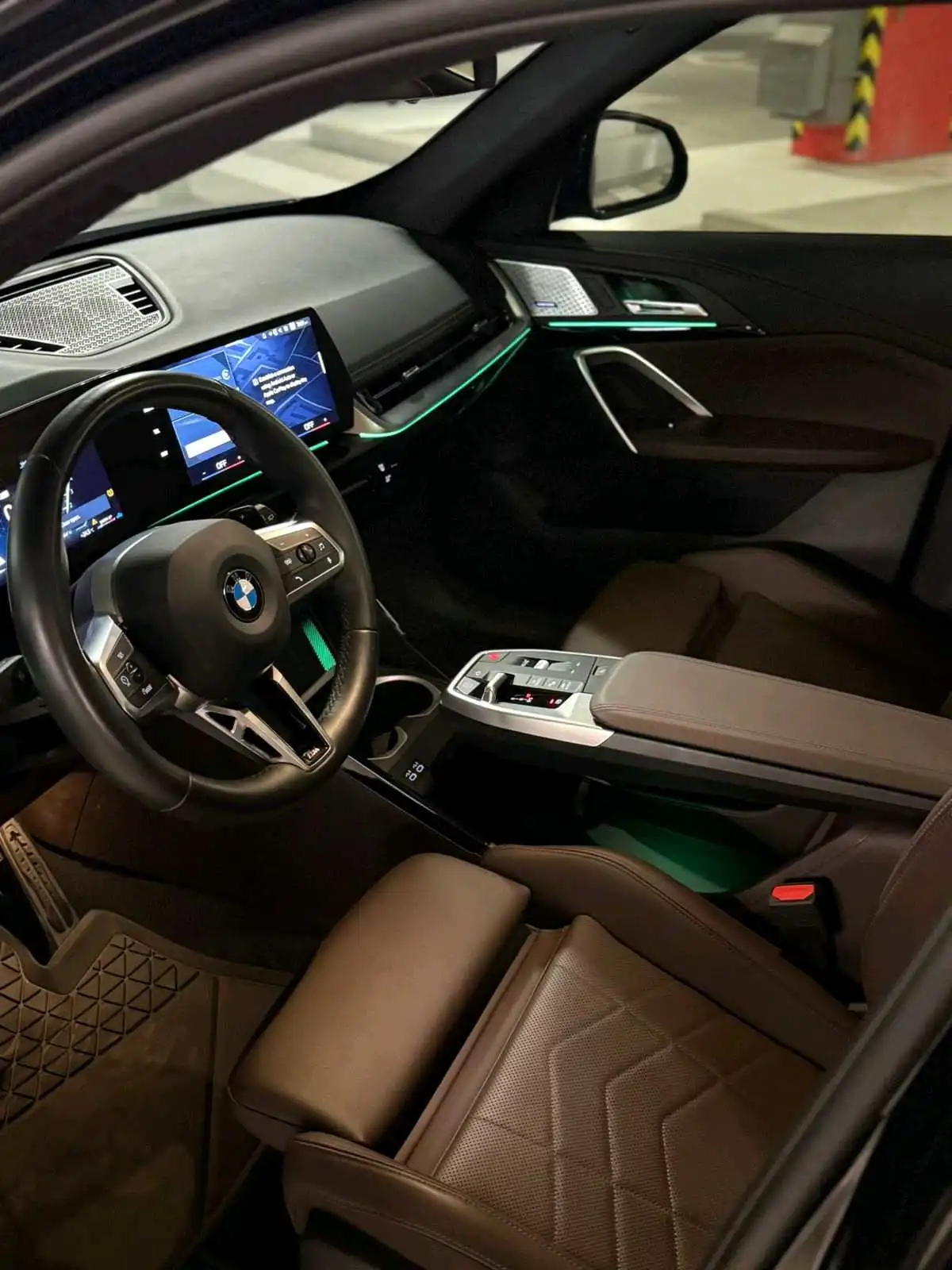 بي أم دبليو X1 2025